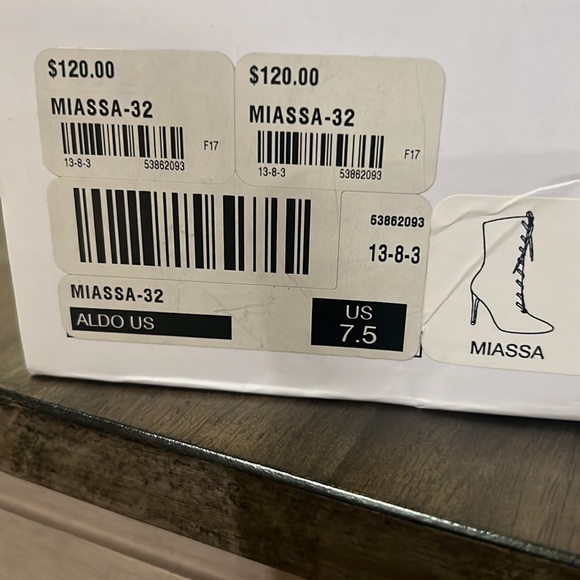 Aldo Miassa Sock Booties sz 7.5 - Picture 7 of 9